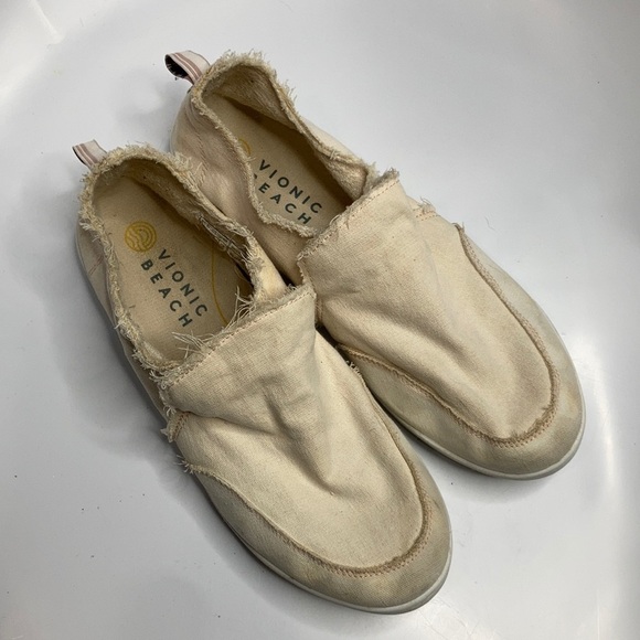 Vionic Beach slip on shoes cream size 9.5 - Picture 1 of 9